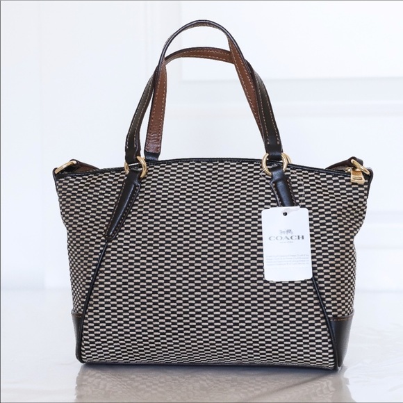 NWT Coach Mini Kelsey - Picture 3 of 5